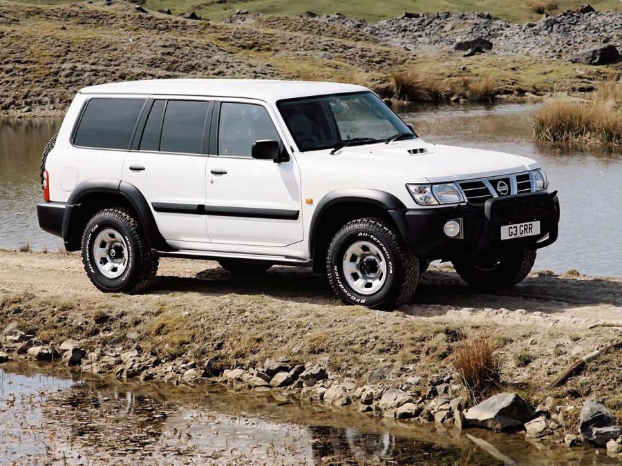  Nissan Patrol GR 5-Door 2001 года  (UK) (фото 5 из 7)